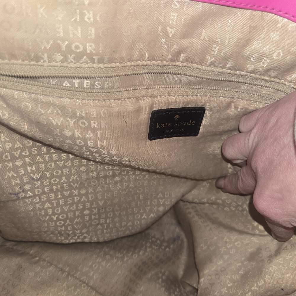 Kate Spade Vibrant Black & Pink Bag with Beige Interior - Picture 4 of 16